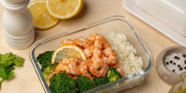 Featured main: Quer deixar as marmitas da semana prontas? Veja 5 receitas proteicas que podem ser congeladas