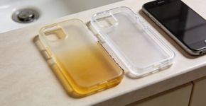 Como limpar a capinha de celular amarelada