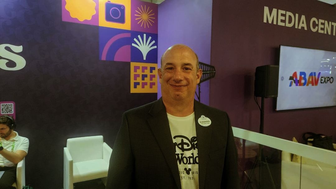 Alexander Haim, gerente sênior de Vendas da Disney Destinations no Brasil