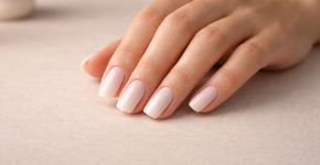 A tendência de unhas sofisticadas que está substituindo o vermelho clássico