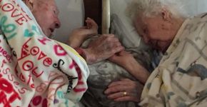 Os últimos momentos da vida deste casal foram de mãos dadas