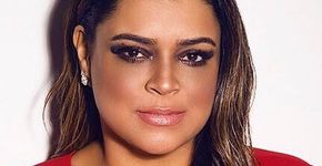 Preta Gil posa nua no Instagram e brilha com suas curvas