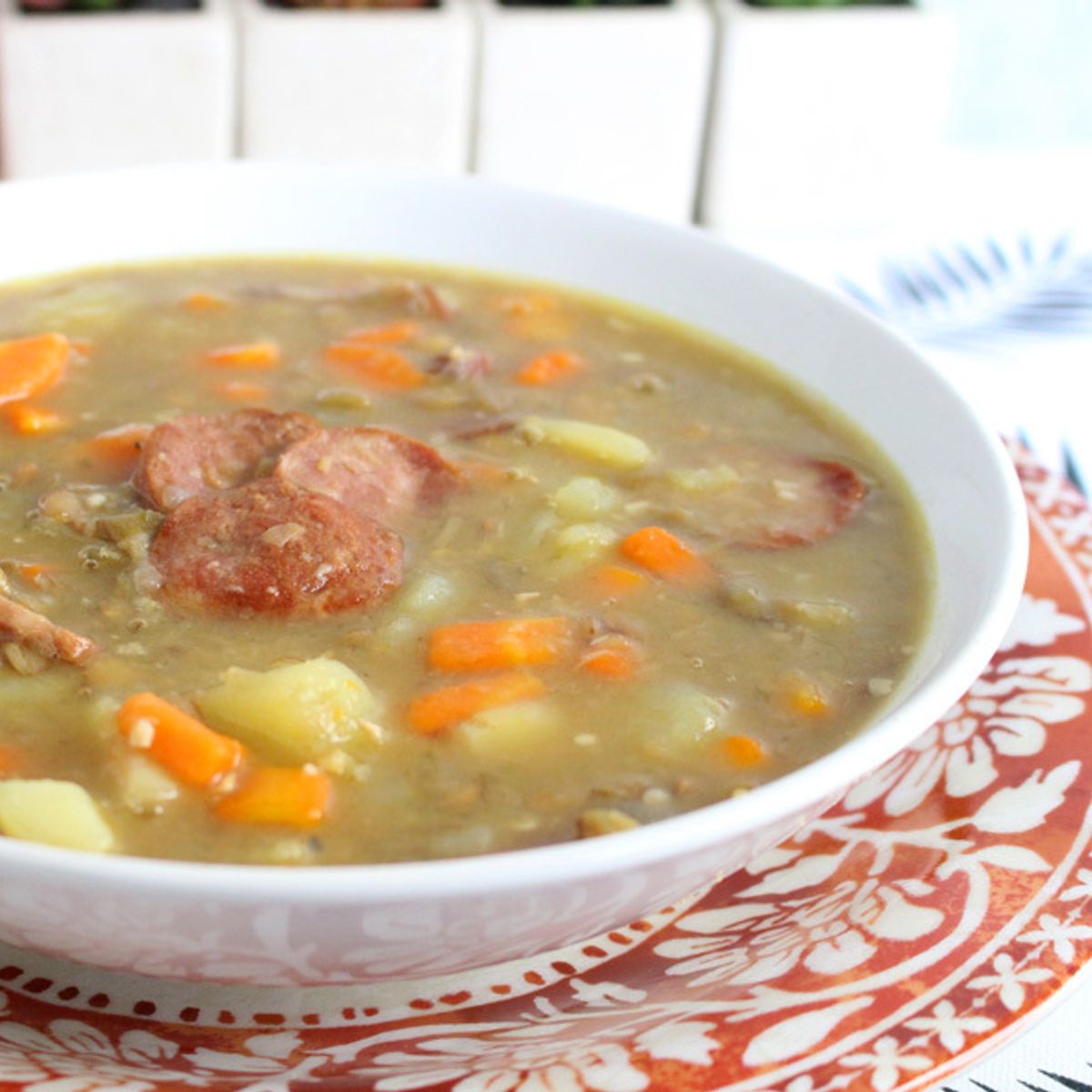 Sopa de lentilha com legumes bem gostosa e completa