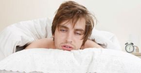 Dormir tarde da noite pode ajudar a melhorar insônia