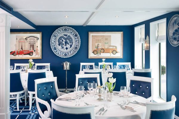Restaurante do navio River Queen 