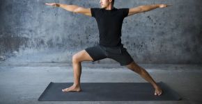 Yoga contra a insônia: veja como a prática pode ajudar a dormir melhor
