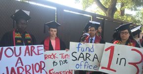 Formatura de Stanford se transforma em protesto contra o estupro