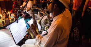 Samba e Jazz se misturam na roda do Samba da Chinela Voadora 