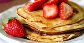Aprenda a fazer panqueca de whey protein com apenas três ingredientes