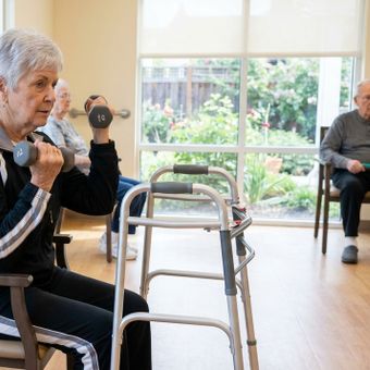 Featured mobile: Após os 70 anos, caminhar ou fazer hidroginástica não são as atividades mais benéficas para a saúde