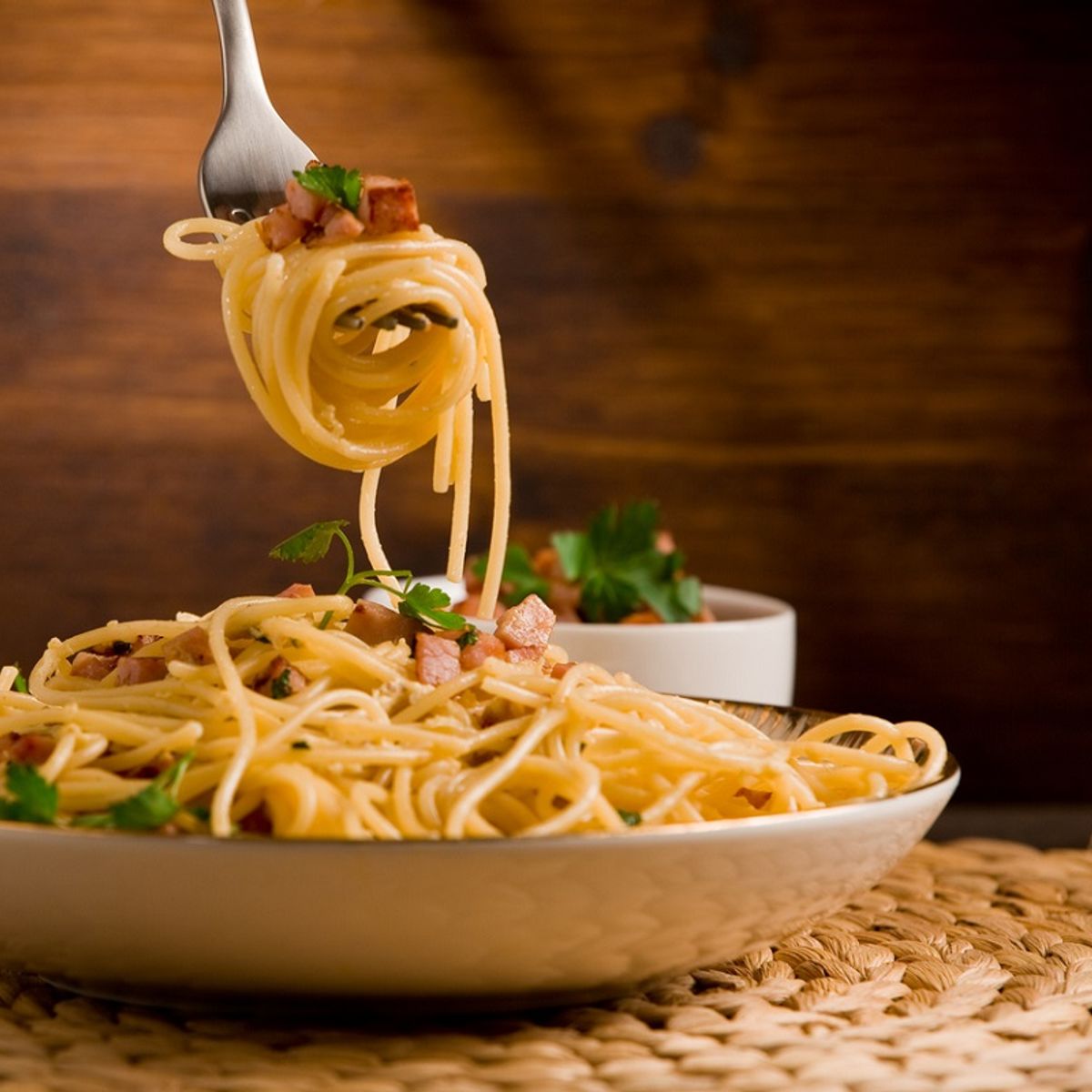 Aprenda a fazer um macarrão à carbonara perfeito