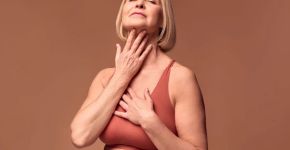 Cirurgia de papada: 7 pontos importantes sobre o procedimento para remover o excesso de pele