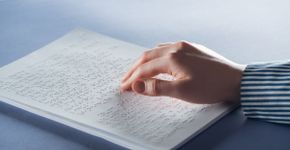 Dia Mundial do Braille: como o letramento tátil continua transformando vidas
