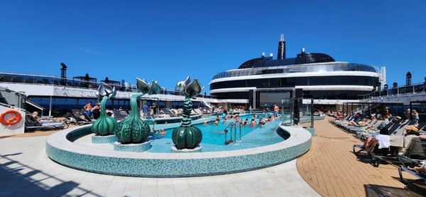 Aqua Deck conta com duas piscinas principais