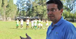 Time dispensa atletas flagrados em vídeo de masturbação coletiva