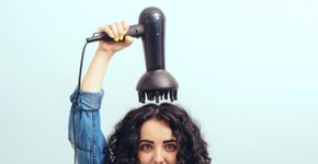 5 dicas para conquistar o volume dos anos 90 nos cabelos