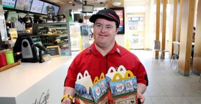 McDonald’s irá operar restaurante somente com funcionários PCDs