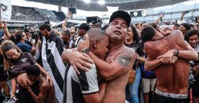 Festa da torcida do Botafogo ganha prêmio internacional de fotografia