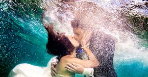 Estas imagens de casais em baixo d’água são de encher os olhos