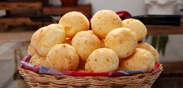 Pão de queijo facinho