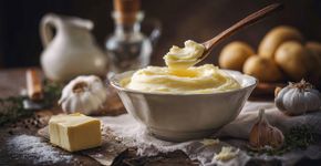 Como fazer purê de batatas macio: Adicione um ingrediente secreto e não é manteiga