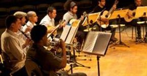 Conheça músicos estrangeiros apaixonados pelo samba