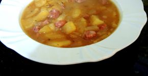 Mais uma receita para o inverno: sopa de mandioca com calabresa