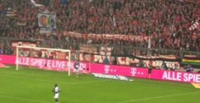 Torcida do Bayern de Munique homenageia ex-presidente perseguido pelo Nazismo e apoia homossexuais no futebol