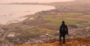 Irlanda: descubra uma pequena vila medieval entre castelos e montanhas