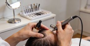 Quanto custa estimular o crescimento do cabelo em clínicas e salões?