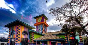 Cultura de Ribeirão Pires estreia exposição “Cor é Vida”, de Claudio e Adriana Martucci