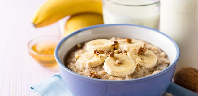 Mingau de aveia com banana: o café da manhã perfeito e nutritivo