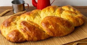 Tem batata-baroa em casa? Aprenda a fazer este pão saudável para o lanche da tarde