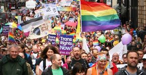 Escócia se torna 1º país do mundo a aprovar educação LGBTI