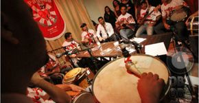 Samba da 27 ocupa a praça do Sesc Santo Amaro no Dia da Consciência Negra