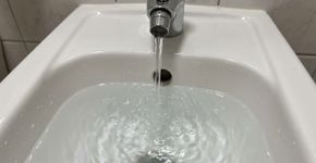 Para que serve o orifício do bidê: como funciona e a maneira correta de limpá-lo