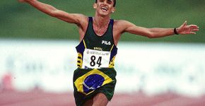 Vanderlei Cordeiro vai acender a pira olímpica no Maracanã
