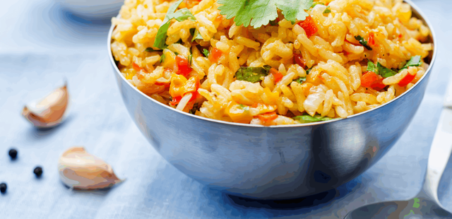 Sobrou arroz? Acrescente outros ingredientes e faça uma arrozada que todos vão adorar