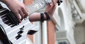 Site oferece aulas on-line e gratuitas de guitarra