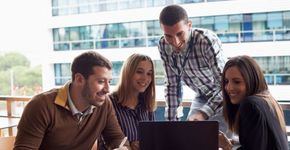 Empresa de TI oferece 100 vagas para brasileiros na Espanha