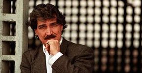 Paulo Neto Canta Belchior em show gratuito no Teatro Décio de Almeida Prado