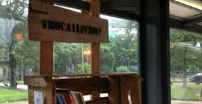 Projeto estimula a leitura em pontos de ônibus