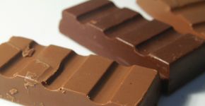 Chocolate amado pelos brasileiros vai ficar mais barato