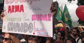 Sindicato chama de esquerdopatas escolas que apoiam manifestações