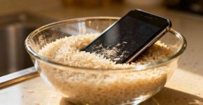 A mentira que sempre te contaram, usei esse truque com o arroz para secar o celular e olha no que deu