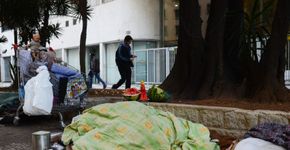 Moradores de rua relatam falta de vagas em abrigos da prefeitura