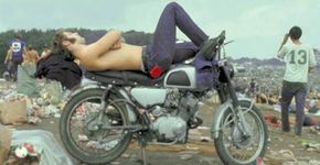 Rock, lama & nudez: a paz e o caos de Woodstock em fotos