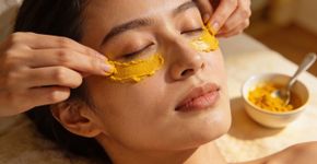 Máscara de ouro caseira: como usar cúrcuma para iluminar o olhar e reduzir inchaço