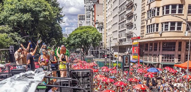Bloco Explode Coração
