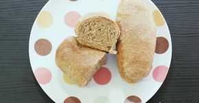 Para o lanche saudável: receita de bisnaguinha caseira sem leite